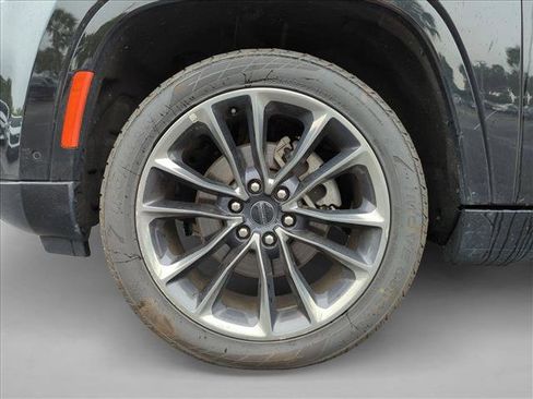 Used 2024 Jeep Grand Wagoneer L Series II w/ Quick Order Packagew 28T AWD/4WD image 14