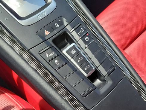 Certified 2017 Porsche 911 Turbo AWD/4WD image 35