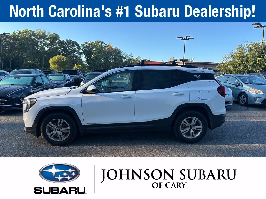 Used 2022 GMC Terrain SLE w/ Driver Convenience Package FWD image 5