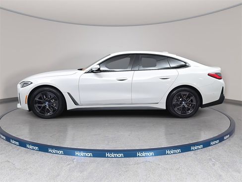 Used 2023 BMW i4 eDrive35 w/ Premium Package image 9