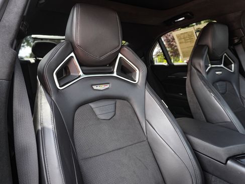 Used 2019 Cadillac CTS V w/ Carbon Fibre Package RWD image 34