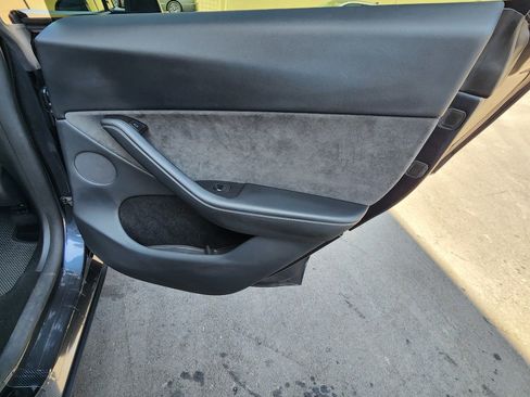 Used 2024 Tesla Model Y Long Range image 20