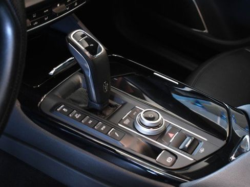 Used 2022 Maserati Levante Modena AWD/4WD image 36