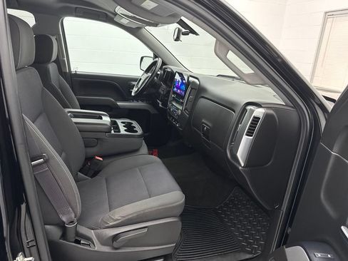 Used 2017 Chevrolet Silverado 1500 LT w/ Midnight Edition AWD/4WD image 37