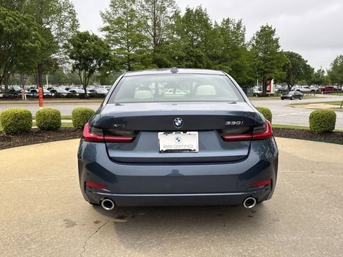 Certified 2025 BMW 330i xDrive Sedan w/ Premium Package AWD/4WD image 4
