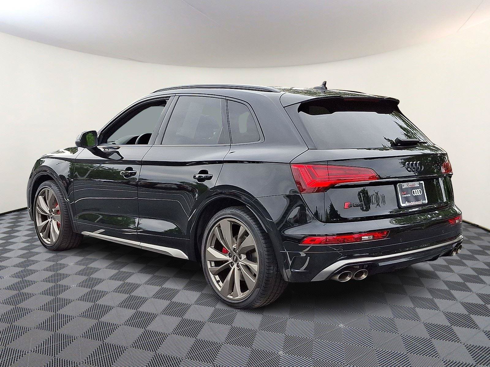 Certified 2025 Audi SQ5 Premium Plus w/ Premium Plus Package AWD/4WD image 4
