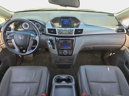 Used 2017 Honda Odyssey Touring image 10