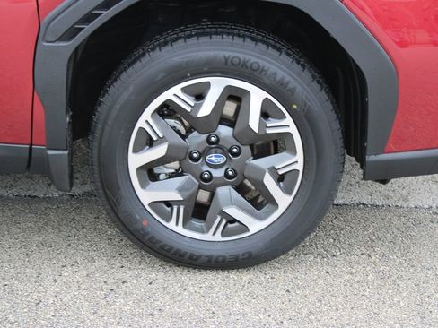 Used 2026 Subaru Forester Base image 12