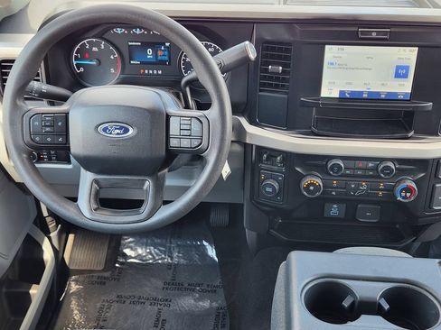Used 2025 Ford F250 XLT AWD/4WD image 27