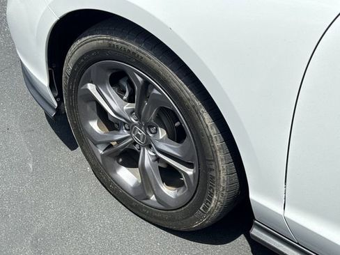 Used 2024 Honda Accord EX image 10