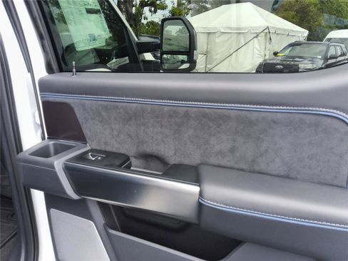 New 2026 Ford F250 Platinum AWD/4WD image 22