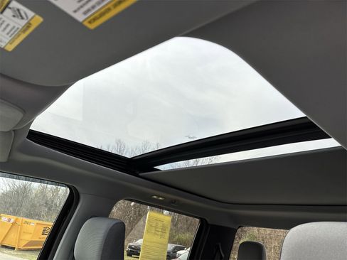 Used 2023 Ford F150 XLT w/ Equipment Group 302A High image 16