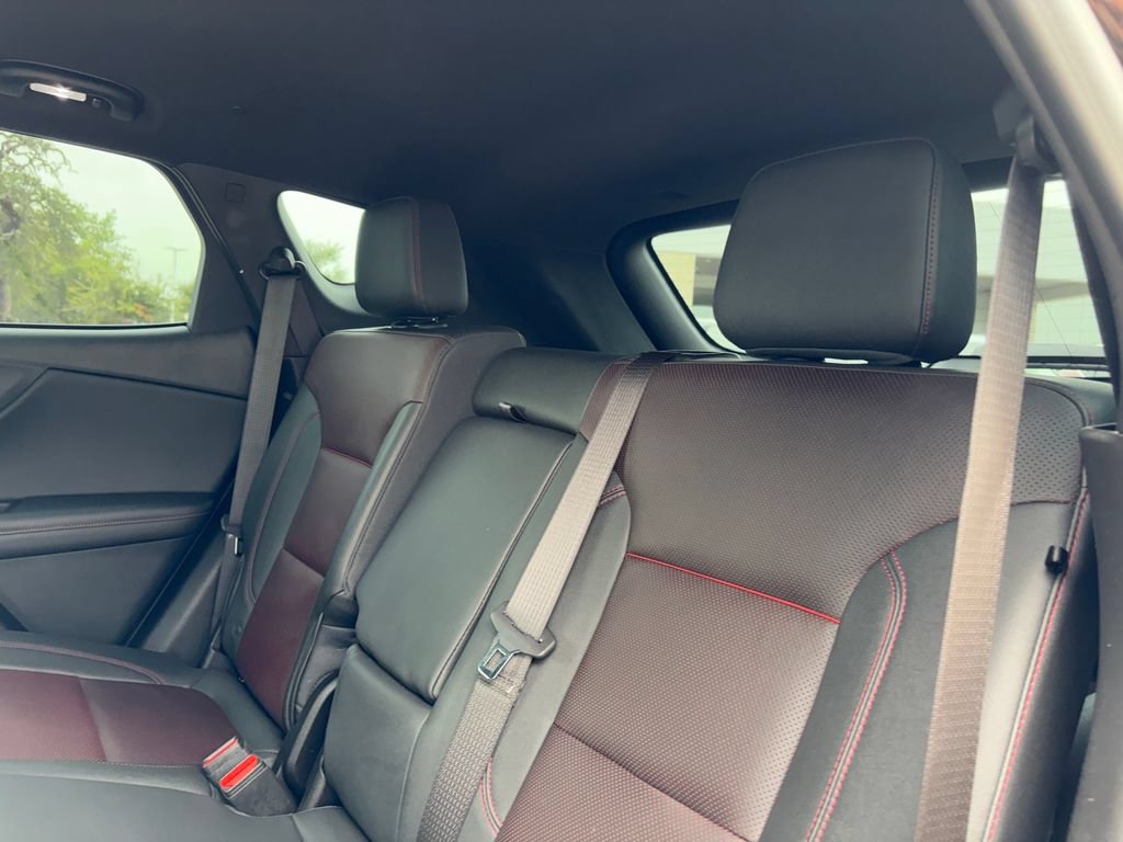 Used 2022 Chevrolet Blazer RS FWD image 28