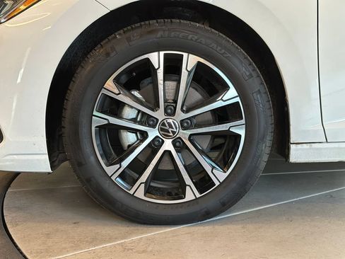 Used 2025 Volkswagen Jetta Sport FWD image 25