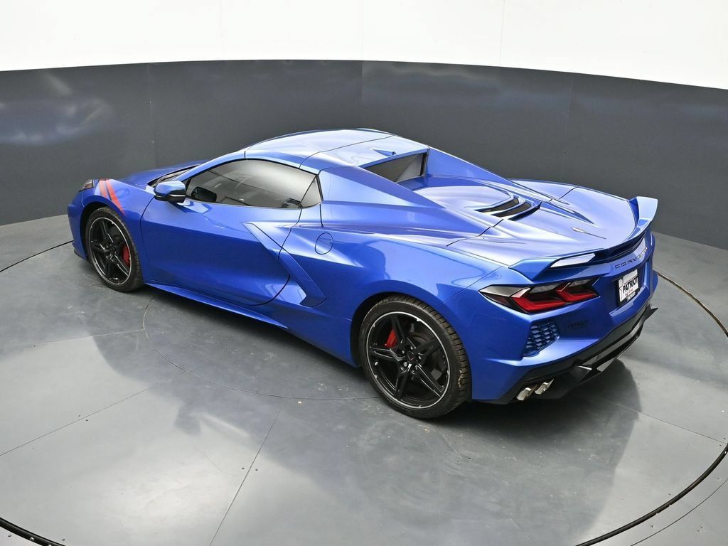 Used 2022 Chevrolet Corvette Stingray Premium Conv w/ Z51 Performance Package RWD image 34