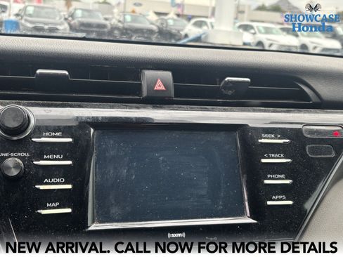 Used 2020 Toyota Camry LE w/ Carpet Mat Package image 9