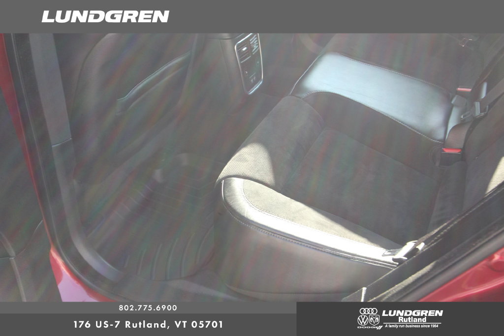 Used 2019 Dodge Charger R/T w/ Plus Group RWD image 15