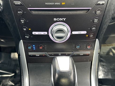 Certified 2018 Ford Edge Titanium w/ Equipment Group 301A image 30