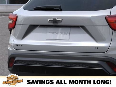 New 2026 Chevrolet Trax LT w/ Driver Confidence Package image 14
