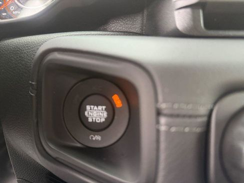 New 2026 Jeep Gladiator Sport AWD/4WD image 17