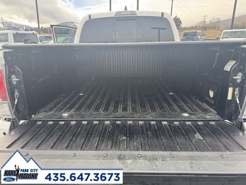 Used 2023 Toyota Tacoma TRD Sport image 17
