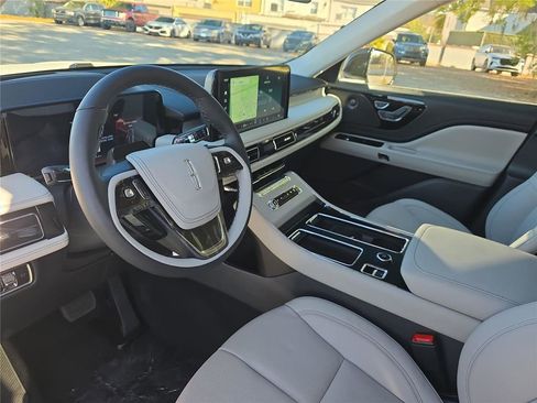 New 2026 Lincoln Aviator Reserve image 19