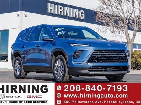 Used 2025 Buick Enclave Preferred image 1