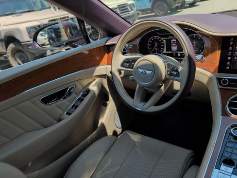 Used 2024 Bentley Continental GT V8 AWD/4WD image 7