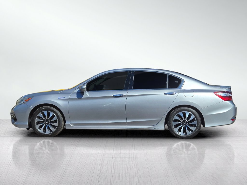 Used 2017 Honda Accord Touring image 8