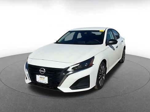 Used 2025 Nissan Altima 2.5 SV image 7