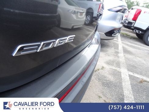Used 2016 Ford Edge SE AWD/4WD image 3