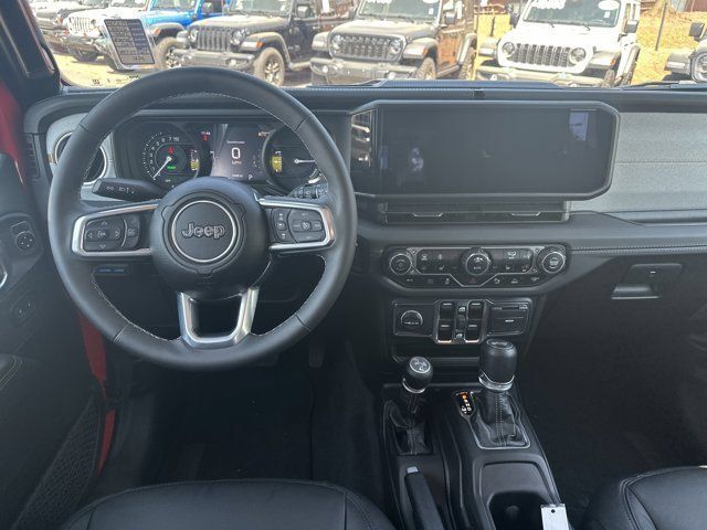 Certified 2025 Jeep Wrangler Unlimited Sahara w/ Safety Group AWD/4WD image 21