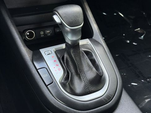 Used 2019 Kia Forte LXS FWD image 32