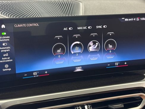 Used 2023 BMW 330i Sedan w/ Parking Assistance Package RWD image 28