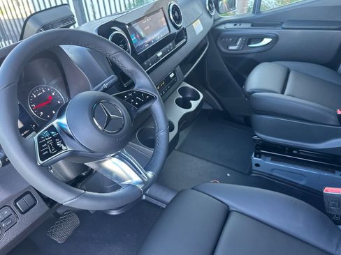 New 2026 Mercedes-Benz Sprinter 2500 image 10