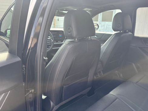 Used 2025 Chevrolet Equinox LT w/ Convenience Package II AWD/4WD image 25