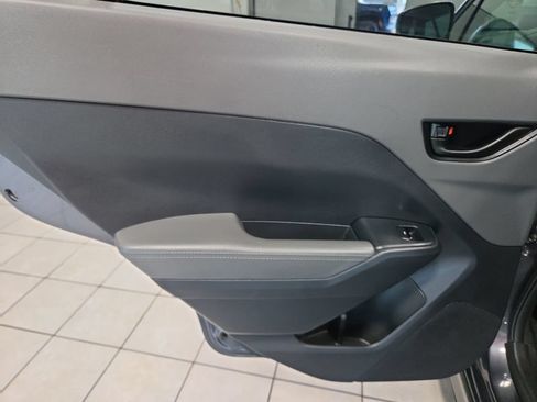 Used 2025 Subaru Crosstrek 2.5i Premium AWD/4WD image 27