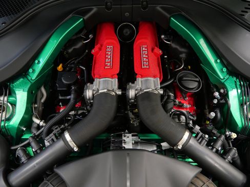 Used 2024 Ferrari Roma Spider image 11