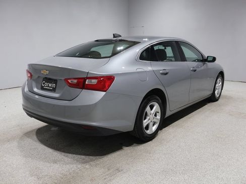 Used 2025 Chevrolet Malibu LS w/ Driver Confidence Package FWD image 2