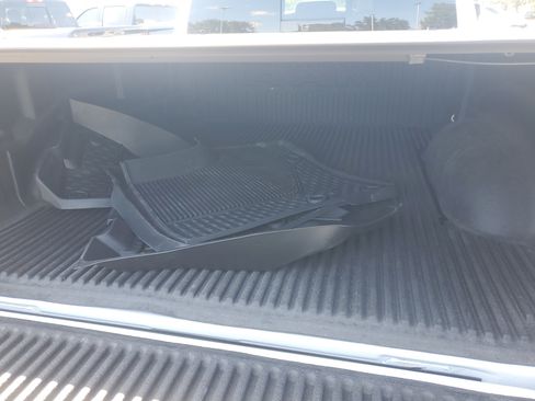 Used 2025 RAM 1500 Big Horn AWD/4WD image 8