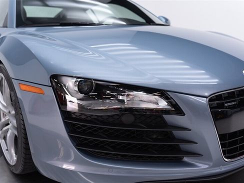 Used 2011 Audi R8 V8 AWD/4WD image 22
