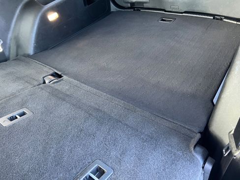 Used 2018 Ford Edge SE image 13