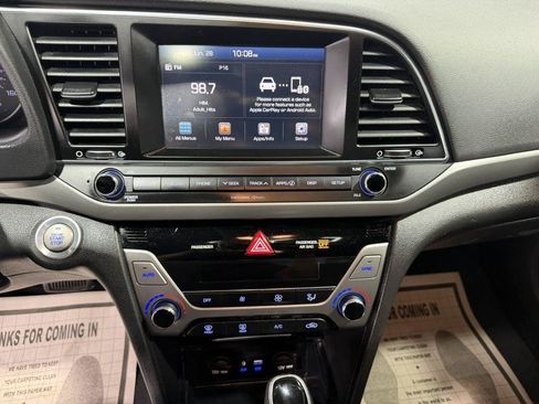 Used 2017 Hyundai Elantra Value Edition FWD image 13