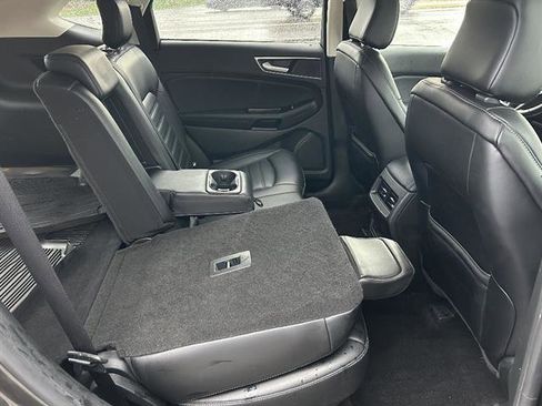 Used 2020 Ford Edge SEL w/ Convenience Package image 37