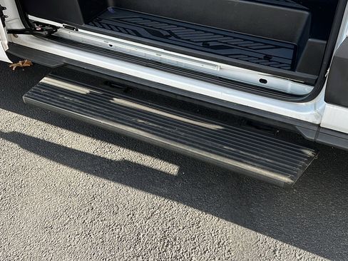 Used 2023 Ford Transit 350 XLT image 12