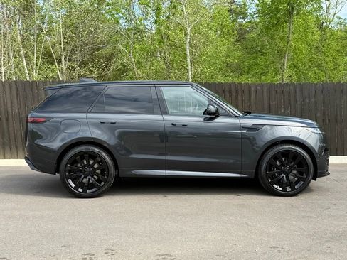 New 2026 Land Rover Range Rover Sport Dynamic SE AWD/4WD image 7