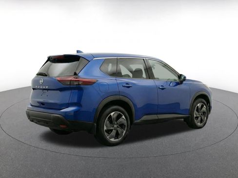 Used 2025 Nissan Rogue SV FWD image 11
