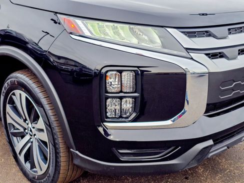 Used 2024 Mitsubishi Outlander Sport LE image 8