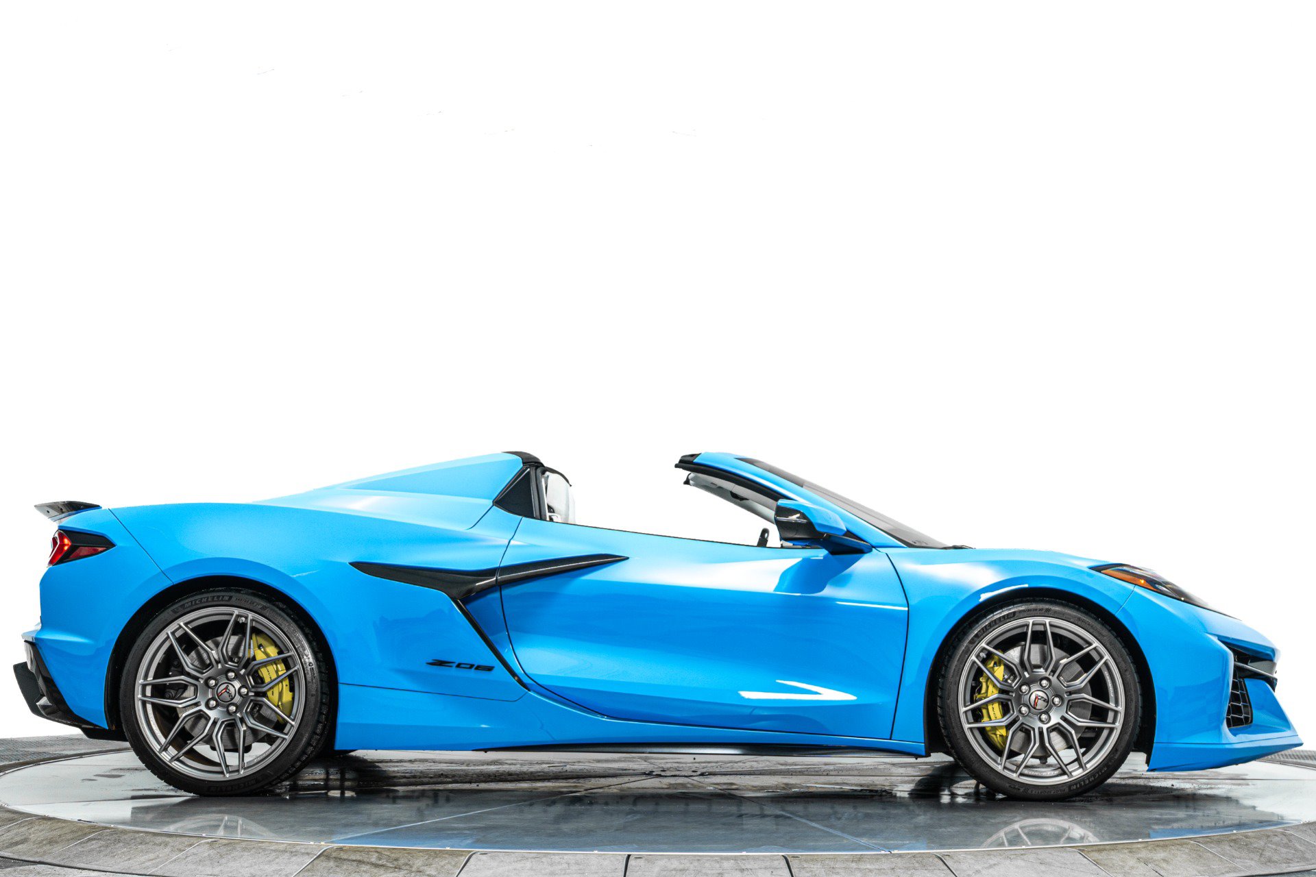 Used 2024 Chevrolet Corvette Z06 w/ Battery Protection Package RWD image 45