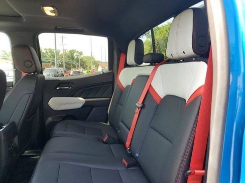 Used 2024 GMC Canyon AT4X w/ AT4X AEV Edition AWD/4WD image 9
